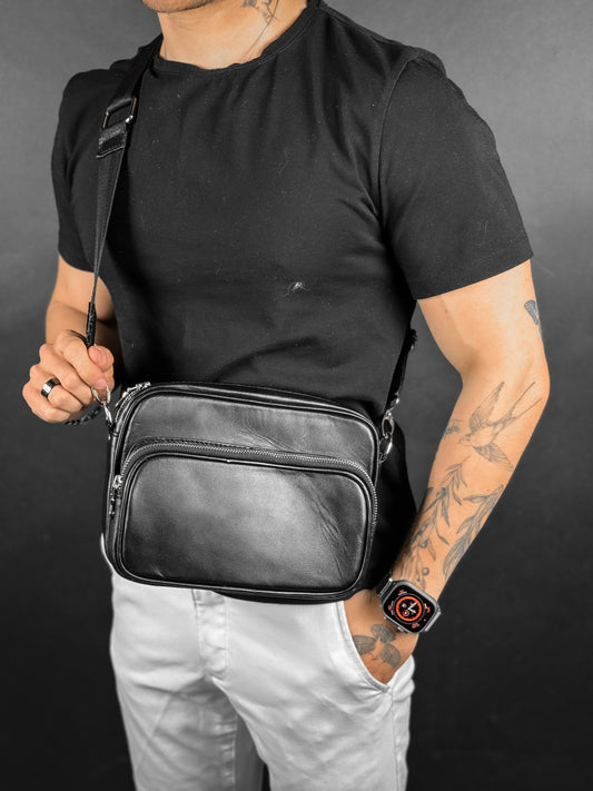 BLACK CROSSBODY