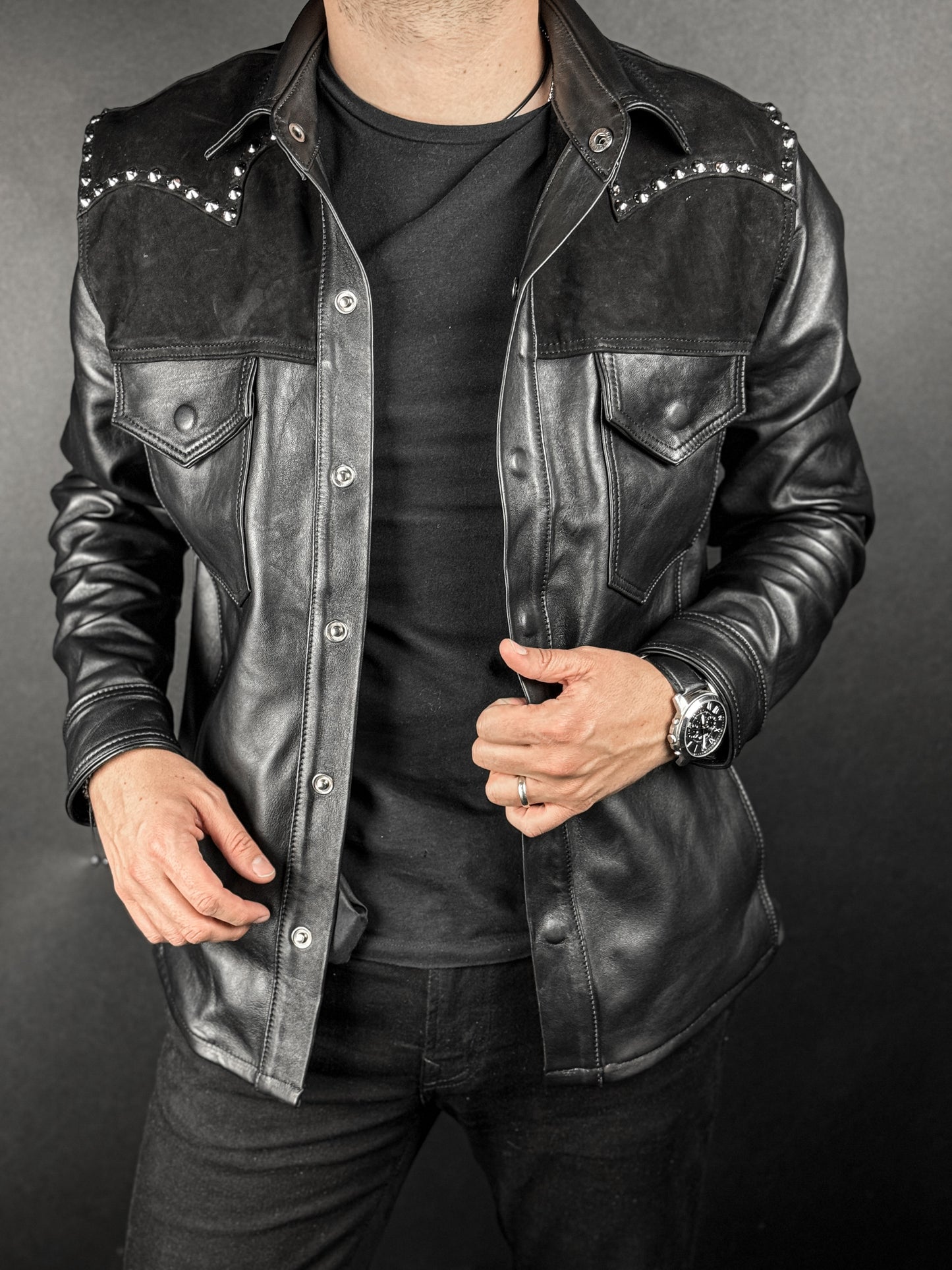 OVERSHIRT SPIKES