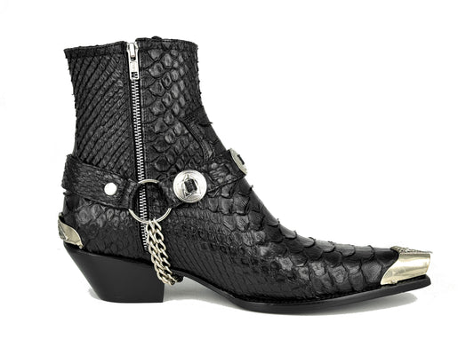 BLACK METAL TIP PYTHON MUNICH