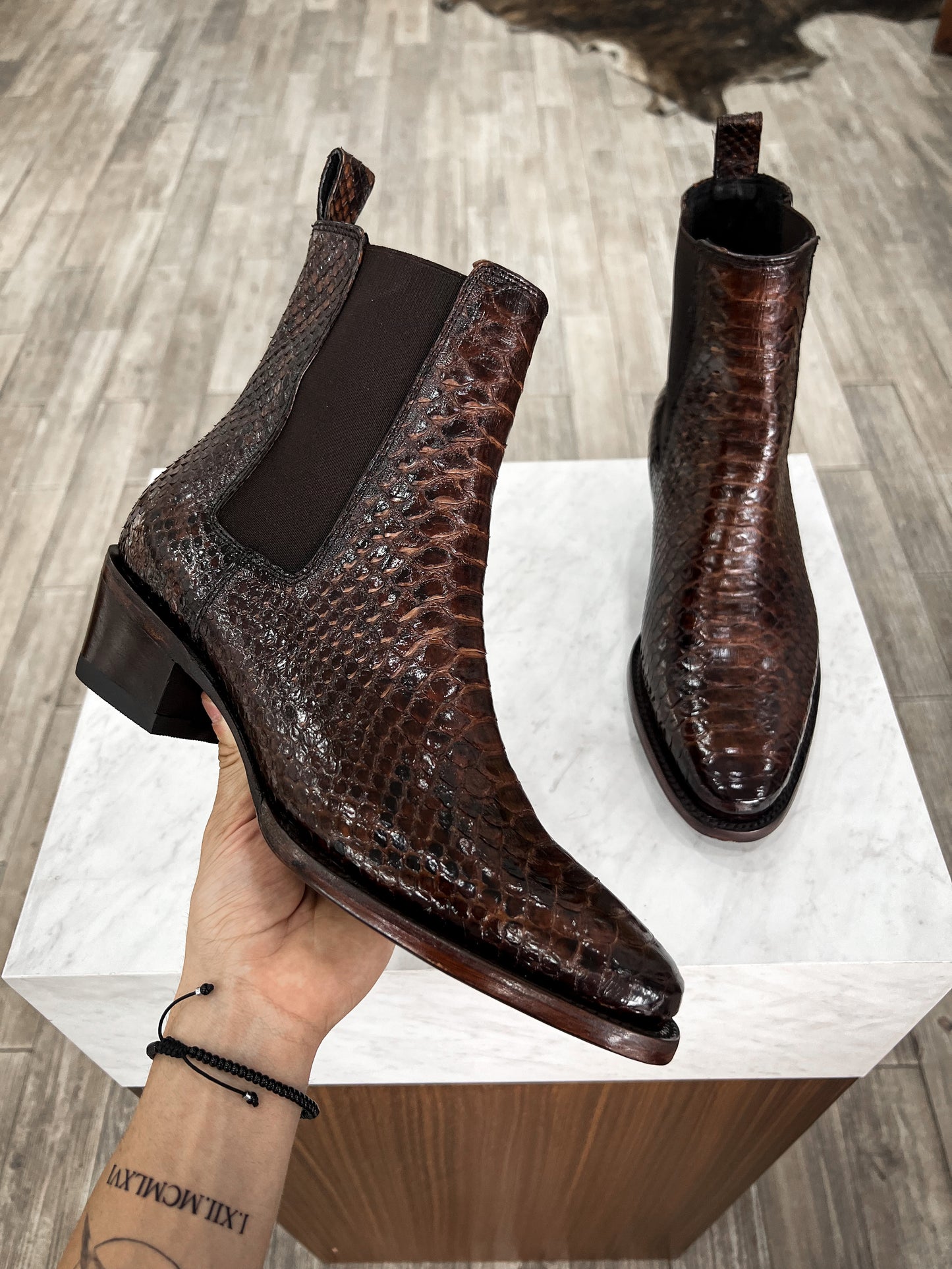 DARK BROWN PYTHON CHELSEA