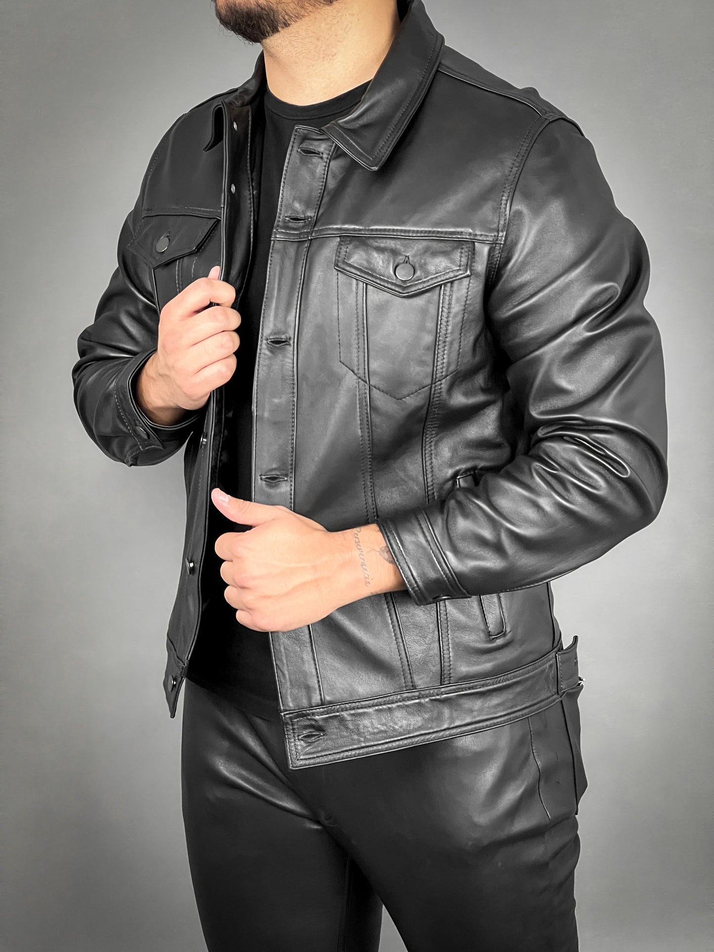 BLACK TRUCKER JACKET