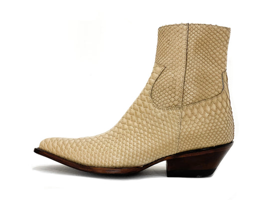 CREAM WHITE EXOTIC MUNICH