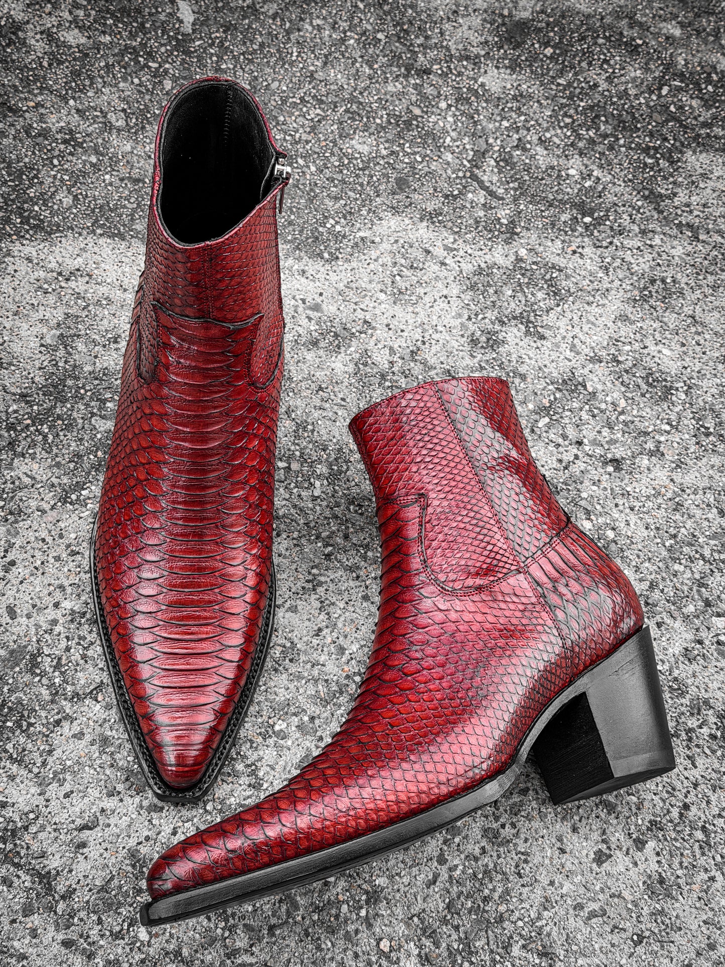 RED SNAKE CANNES