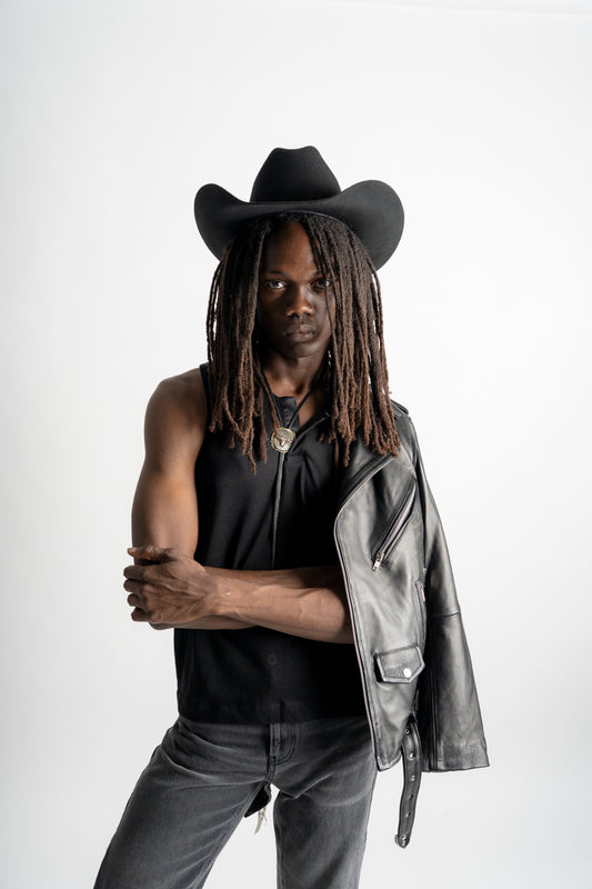 BLACK WESTERN HAT (FEATHER)