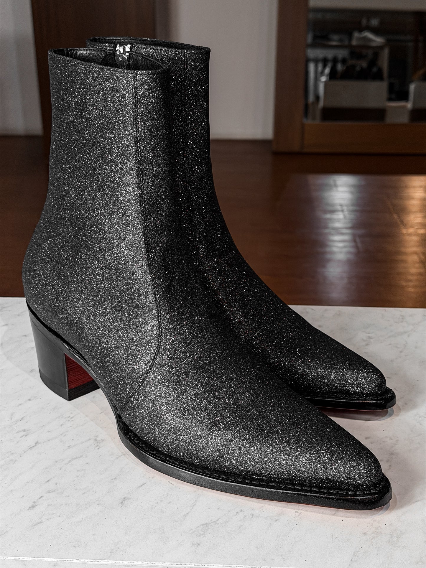 BLACK GLITTER (SUELA ROJA)