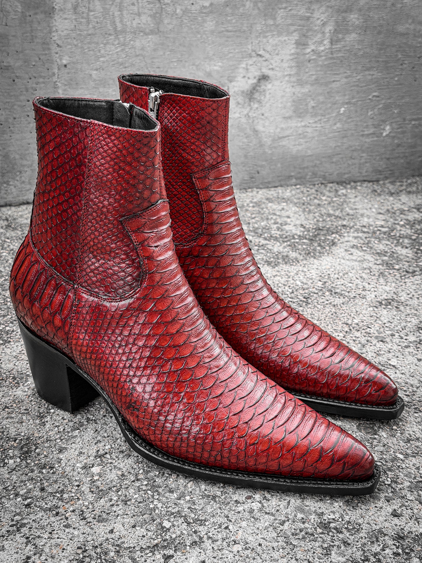 RED SNAKE CANNES